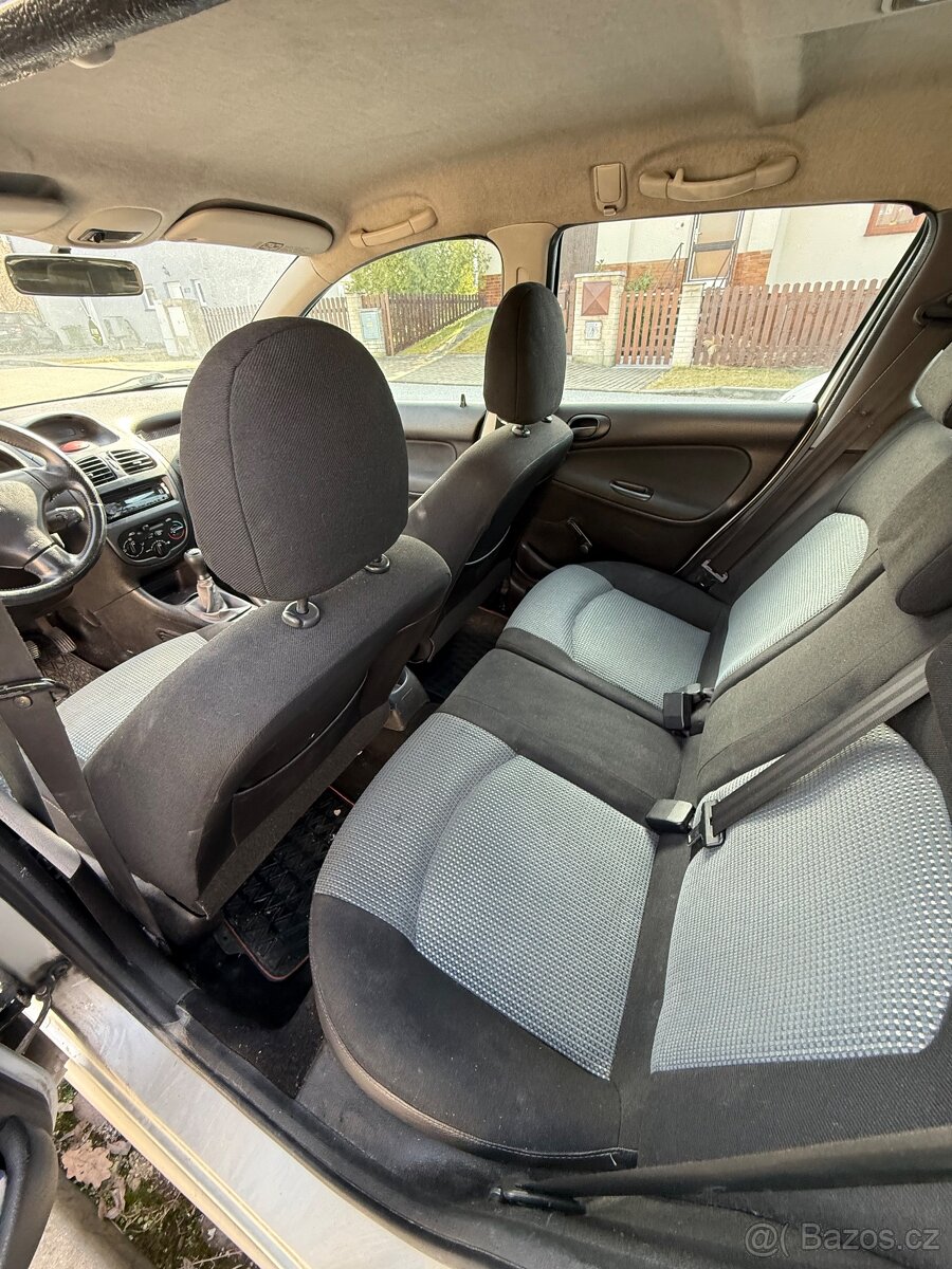 Peugeot 206 sw 1.4hdi - 8