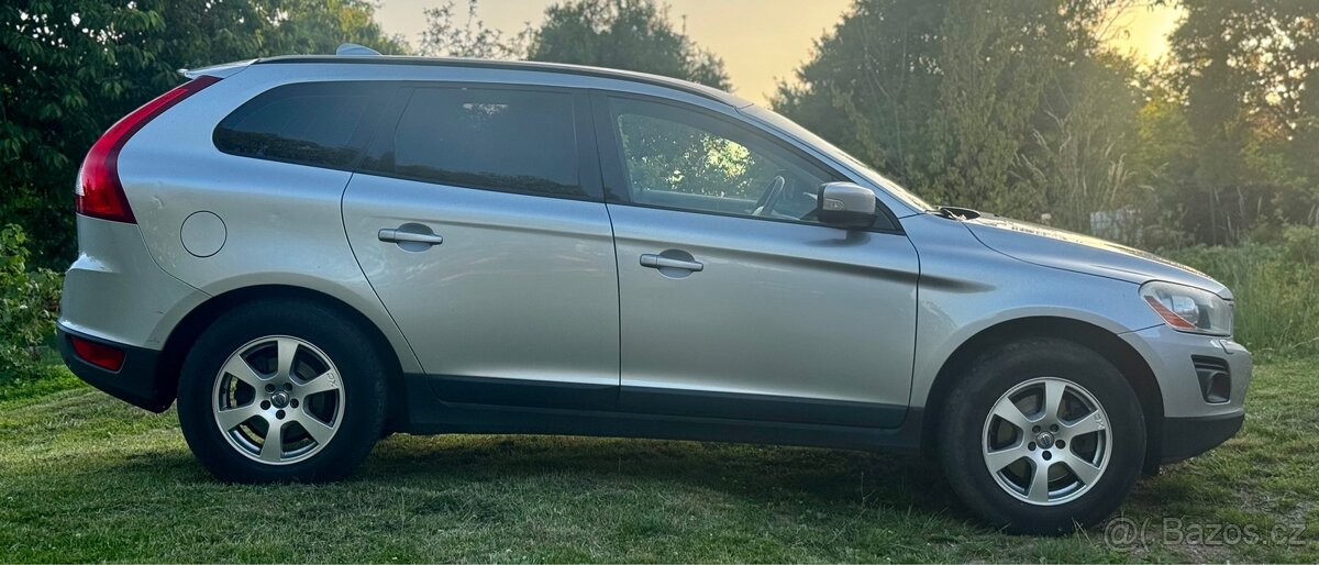 Prodám Volvo XC60 AWD 2.4D - vada převodovky - 8