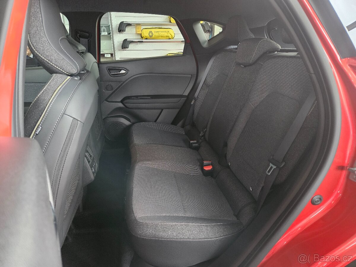 Renault Captur Techno TCe 90 E6W - NOVÝ - 8