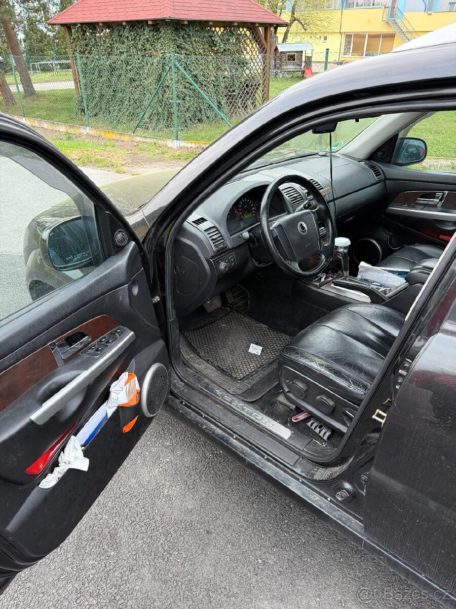 Ssangyong rexton - 8