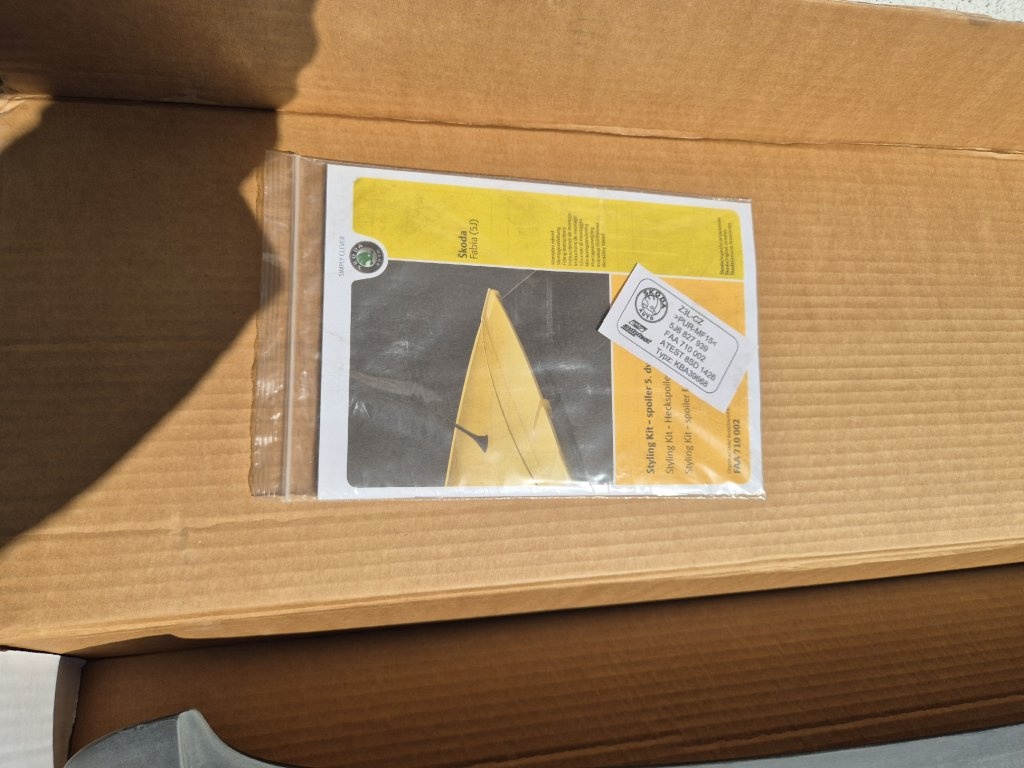 Škoda Fabia II střešní spoiler - 8