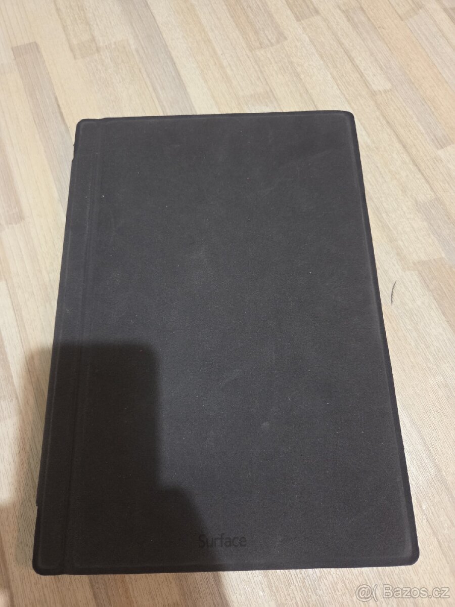 Notebook / tablet Microsoft Surface i5/4/128 - 8