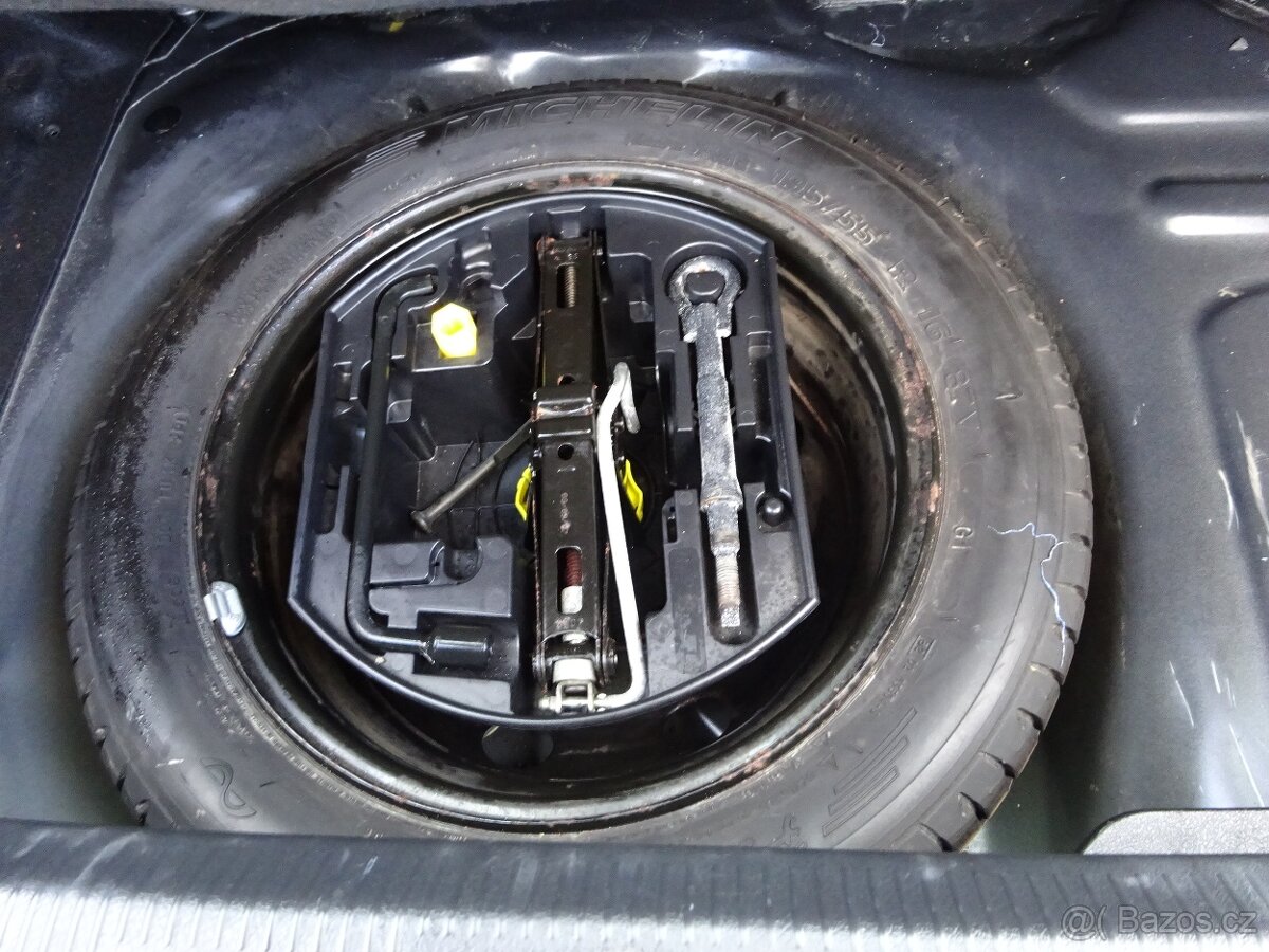 Peugeot 207 1,6 HDI - 8