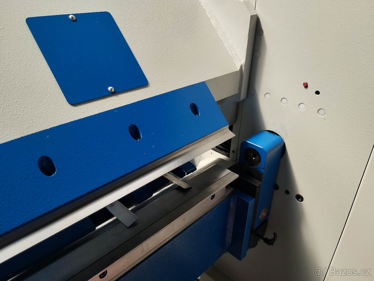 Motorická CNC ohýbačka plechu ERBEND, model MFC 3215 - 8
