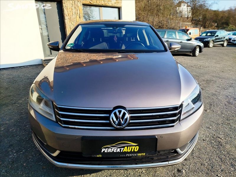 VW Passat LIMUZÍNA 1.4 TSi 90kW r.v. 12/2010, naj. 192.235km - 8