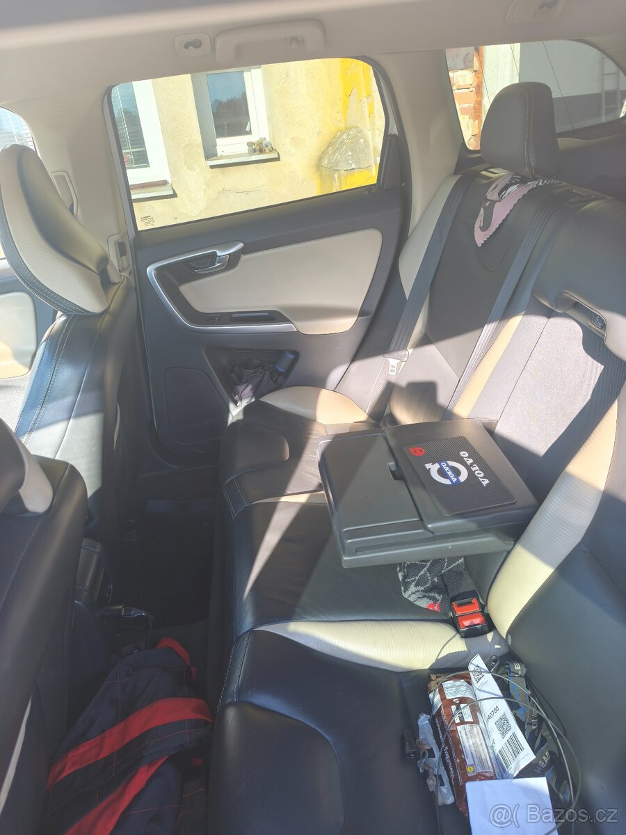 Volvo XC60 r design - 8