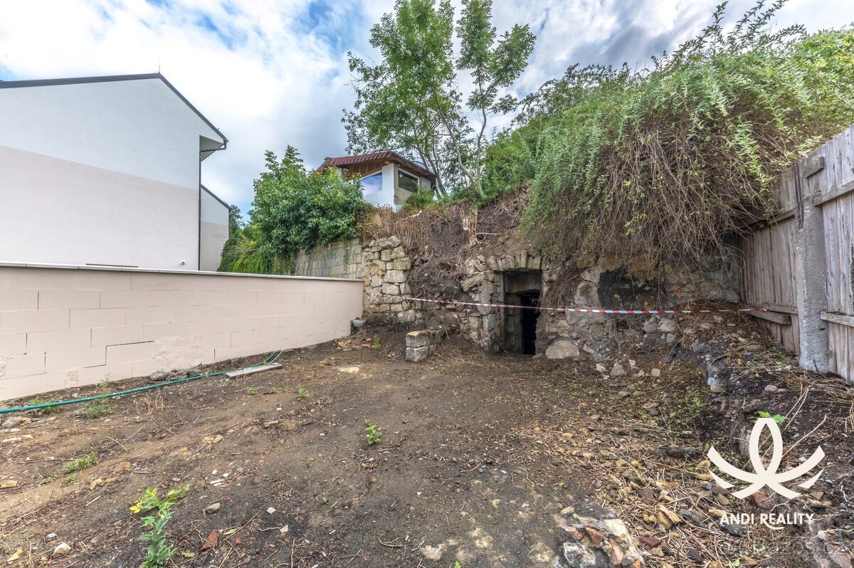 Pozemek - 222 m², ul. Ptácká, Mladá Boleslav, ev.č. 00147 - 8