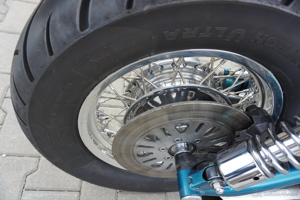 Suzuki VS 1400 Intruder - 8