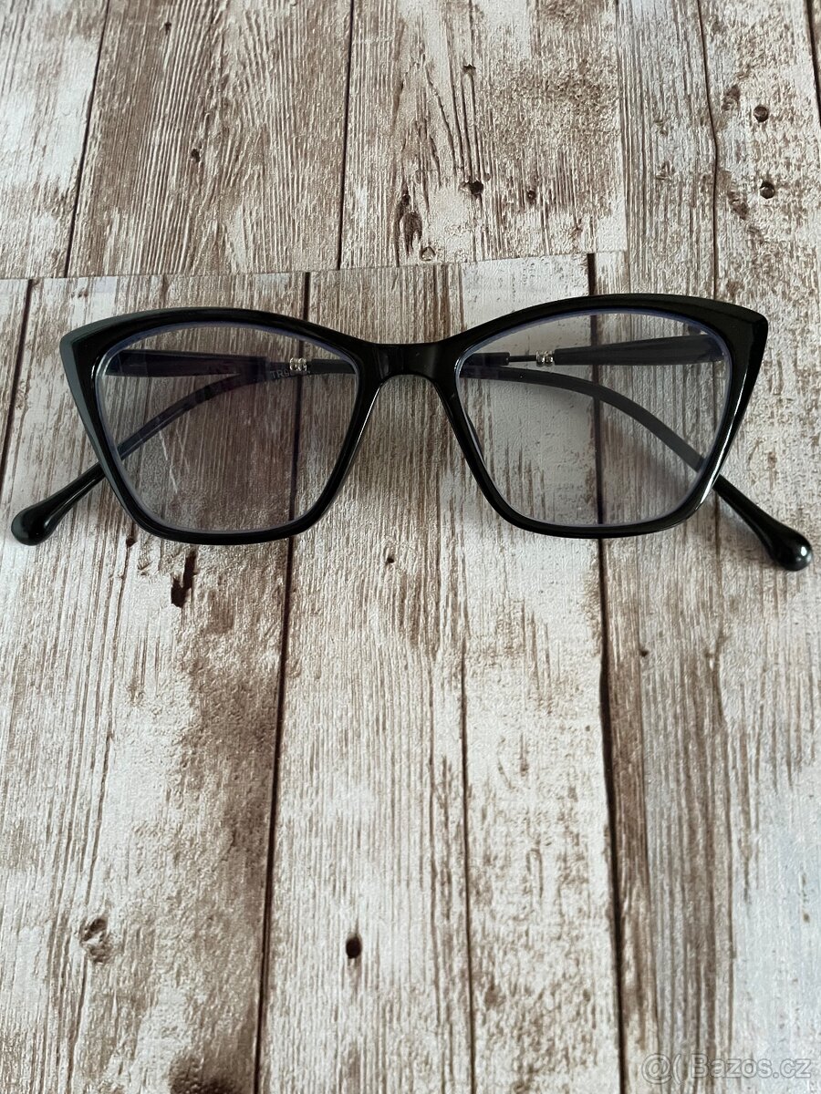 Samozatmavovací dioptrické brýle na dálku - 8