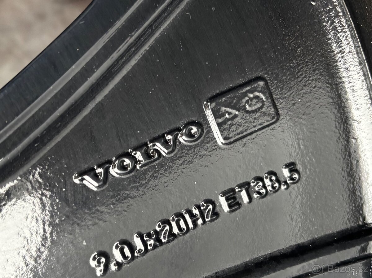 Zimní originální top sada alu Volvo XC90 275/45/20 - 8