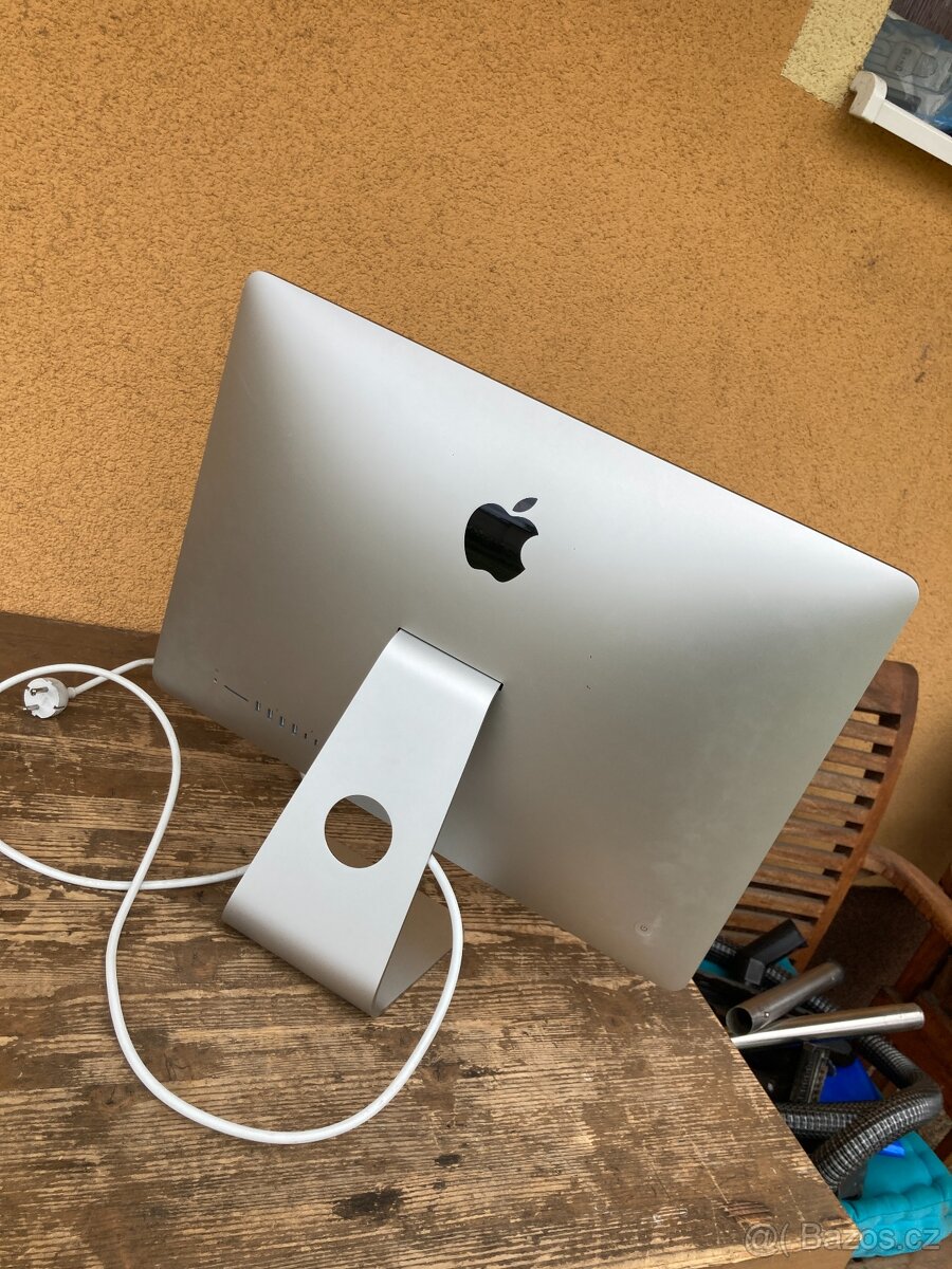 Počítač Apple iMac 21.5"/I5 2.3GHZ/16GB RAM - 8