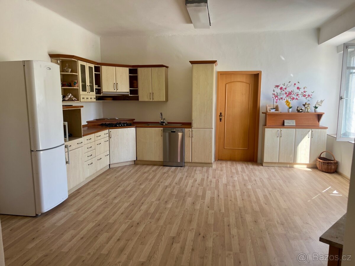 Provozovna s bydlením - 8