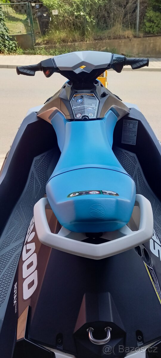 Vodní skútr Seadoo Spark - 8