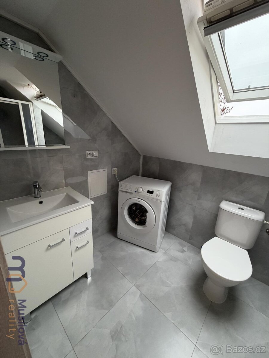 Pronájem bytu 3+kk 93 m2 - 8