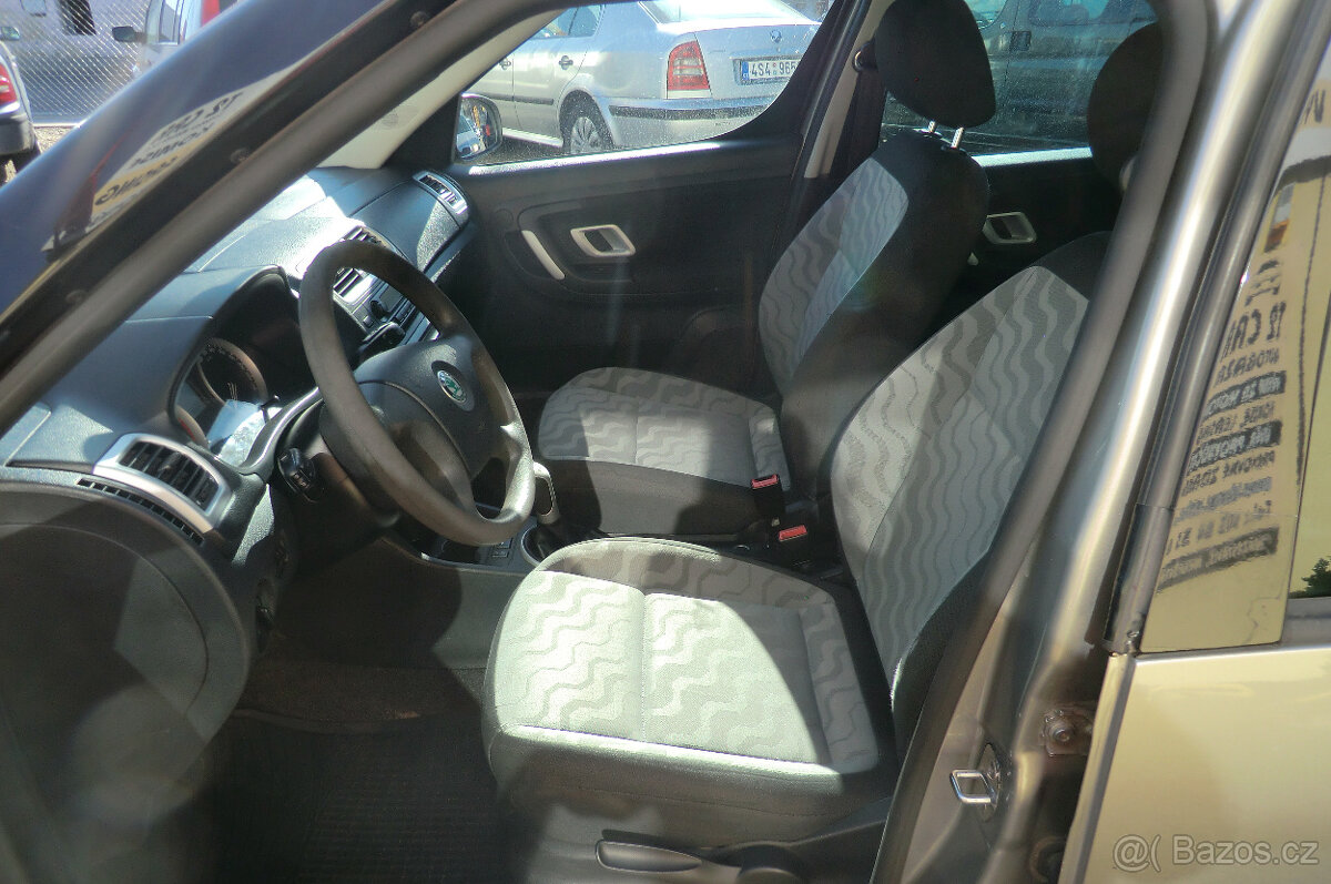 Škoda Roomster 1.9 TDI 77 KW NOVÁ STK - 8