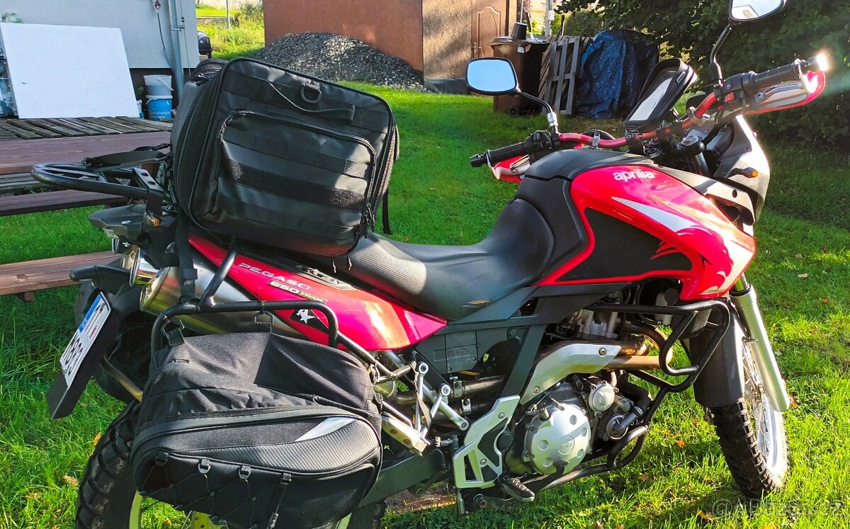 Aprilia Pegaso 650 trail - 8