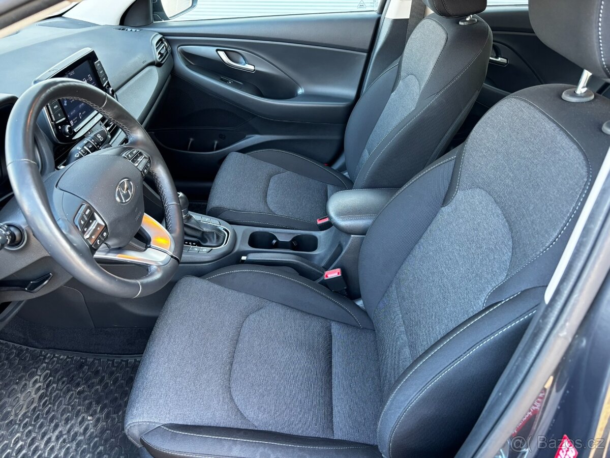 Hyundai i30 combi AT - 8