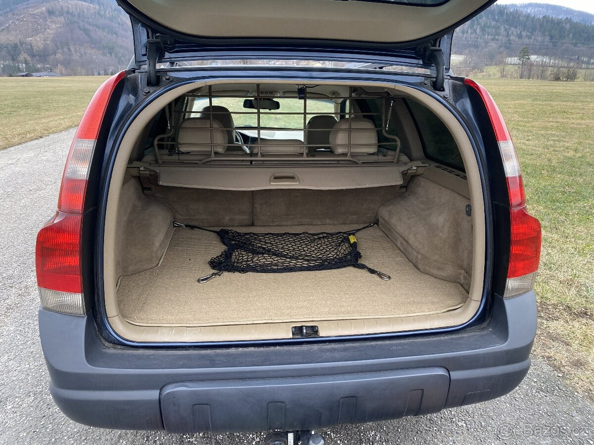 Volvo XC70 - 8
