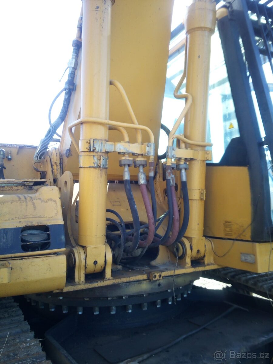 Caterpillar CAT 330B UHD - 8