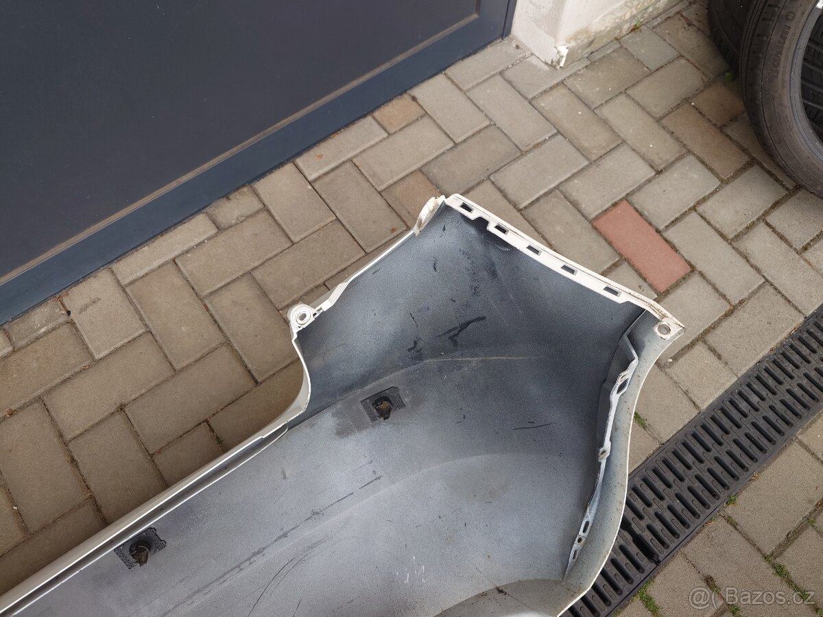 Zadní nárazník Škoda Fabia II. Hatchback - 8