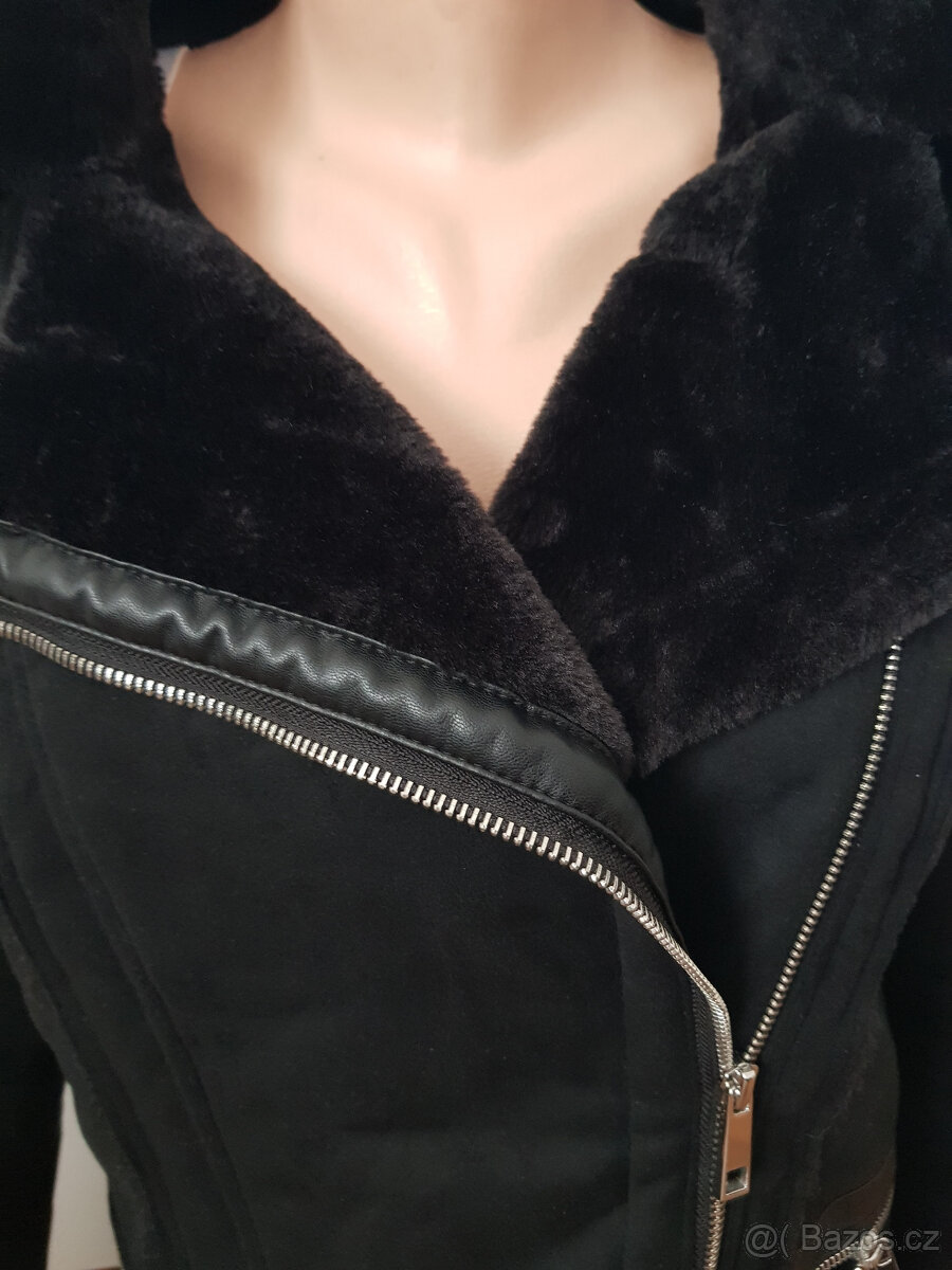 Černý kožíšek zn. Urban vel. M - 8