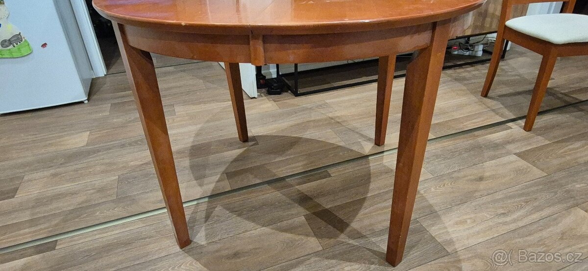 Prodám jídelní stůl a 4x židle - 8