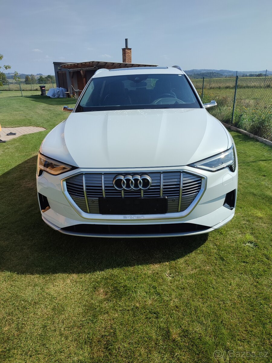Prodám Audi E-tron 50 quattro - 8
