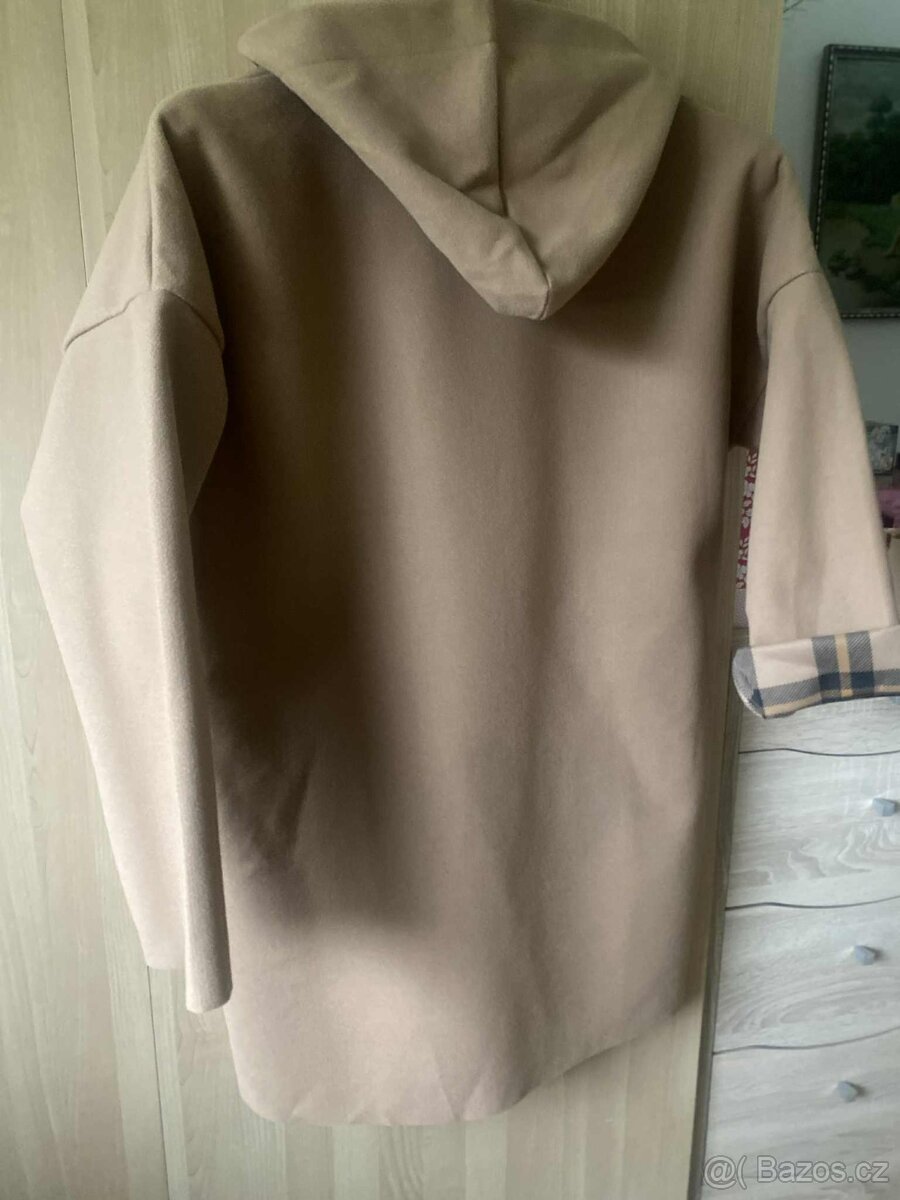 Italský flaušový kabátek vel 50 a více nový - 8