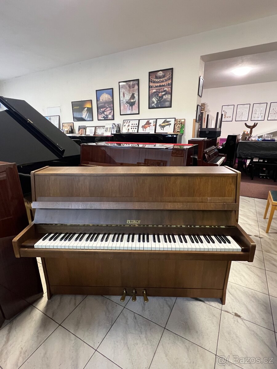 Petrof 105 se zárukou 2 roky dopravou 100 km. - 8