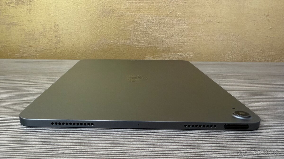 Apple iPad Air 10.9" 2022 M1 64GB šedá - 8