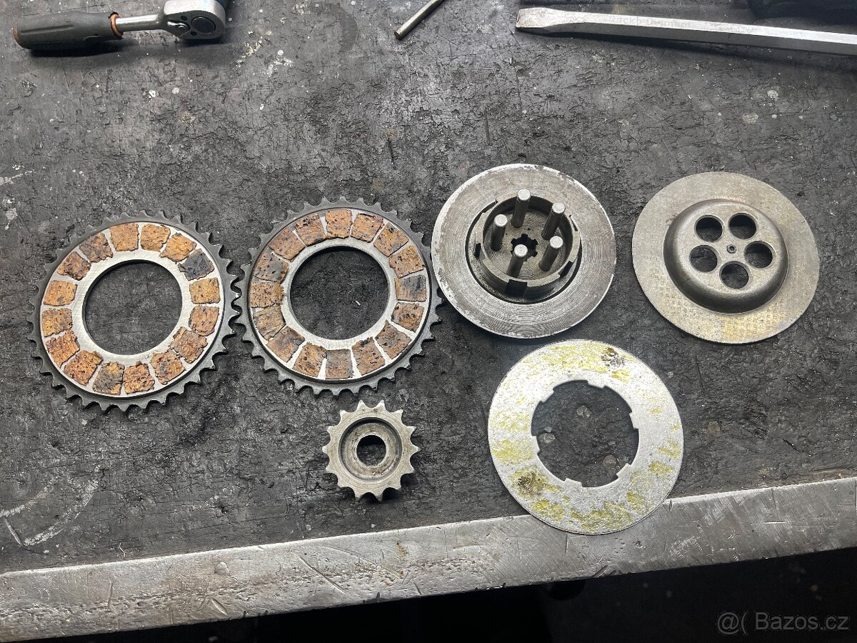 Jawa 555 motor po GO - 8