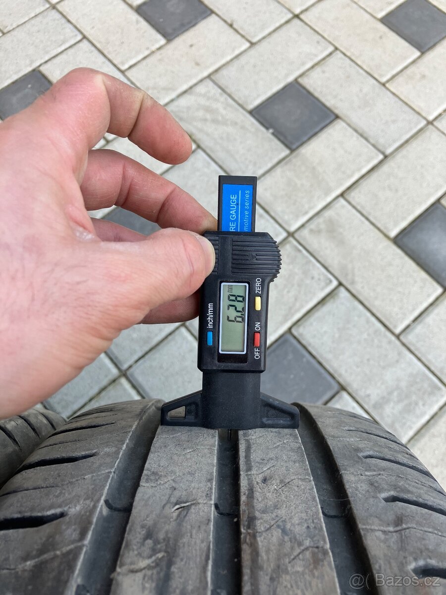 Continental ContiEcoContact 185/55 R15 H - 8