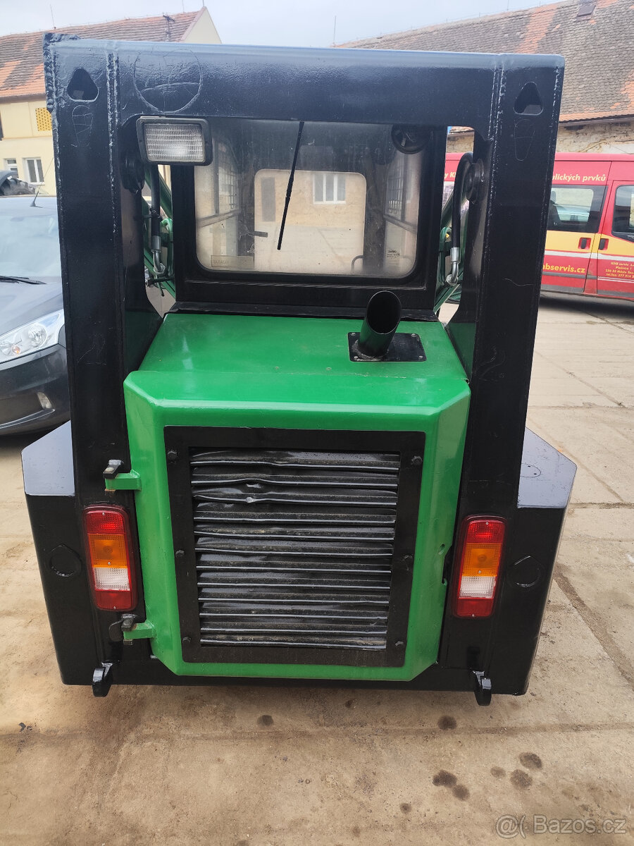 Prodám Locust 752 - 8