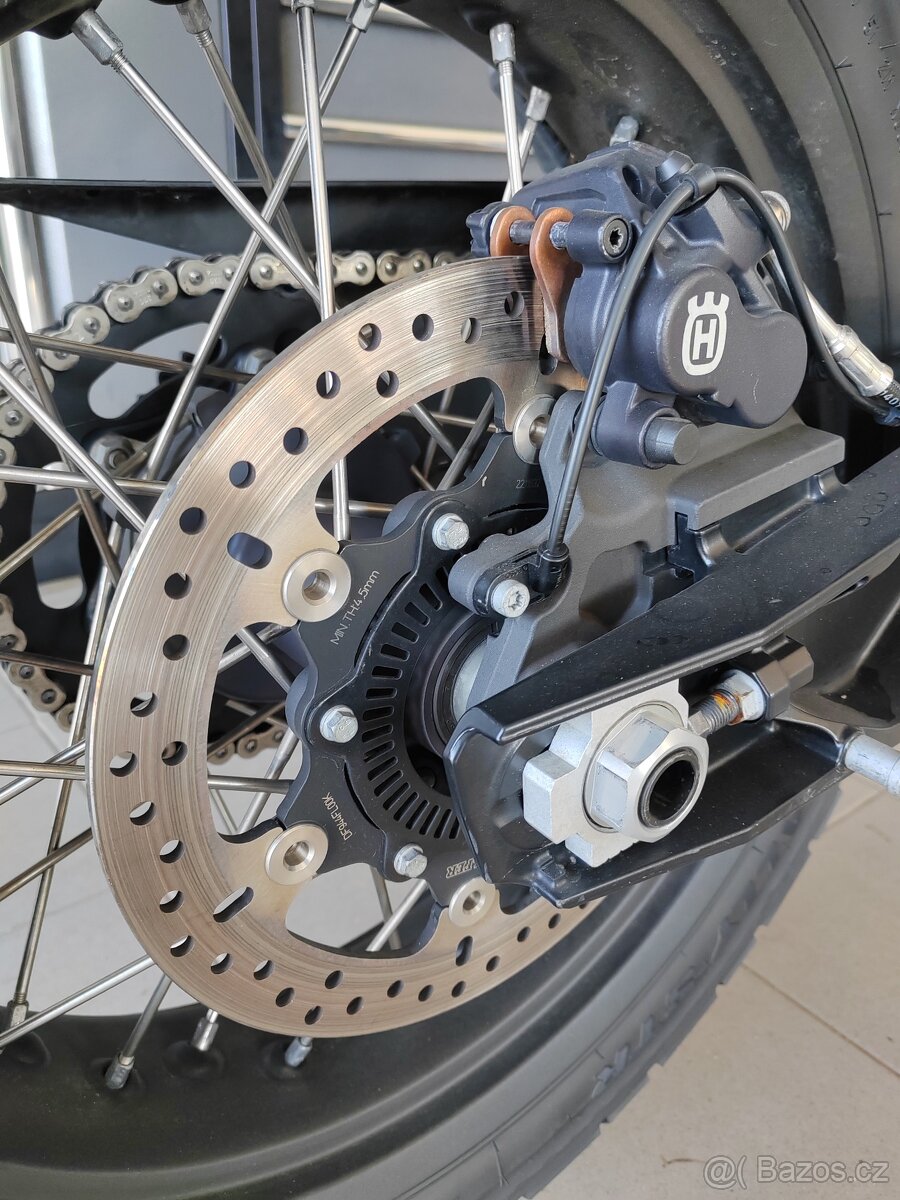 Husqvarna 901 Norden - 8