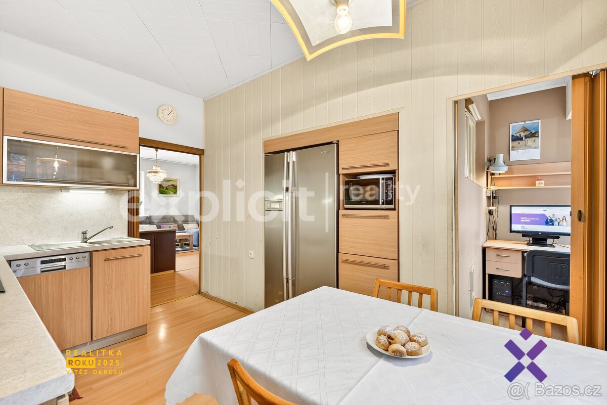 Prodej bytu 3+1 76 m², Bánov, ev.č. 02634 - 8