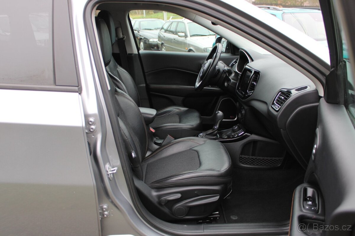 Jeep Compass 2.0 Multijet Limited 4x4 103kW - 8
