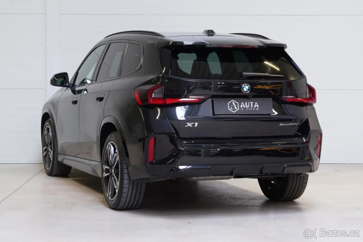 BMW X1, Xdrive23d,M-Paket,DPH,PAMĚTI - 8