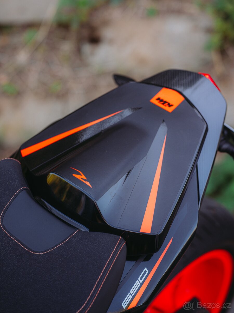 KTM Duke 690 R 2017 Akrapovič - 8