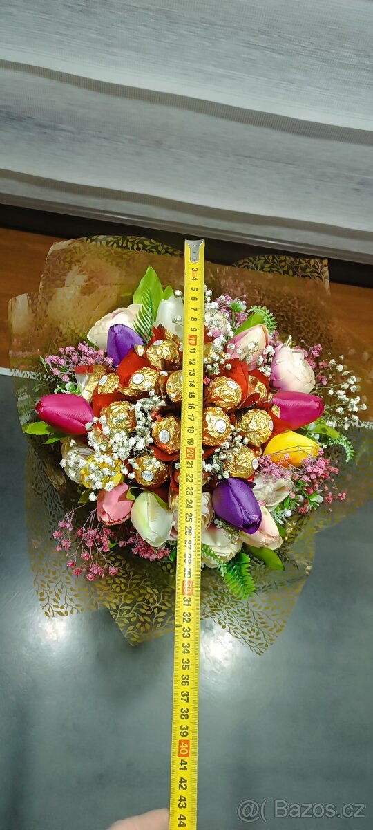 Kytice Ferrero rocher - 8
