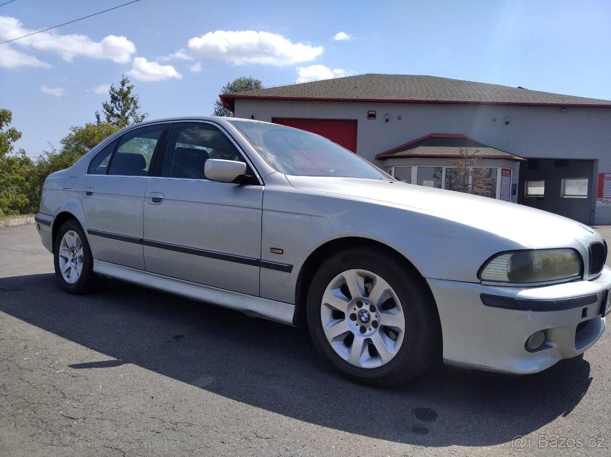 BMW 523i BA+LPG 6ti válec. - 8