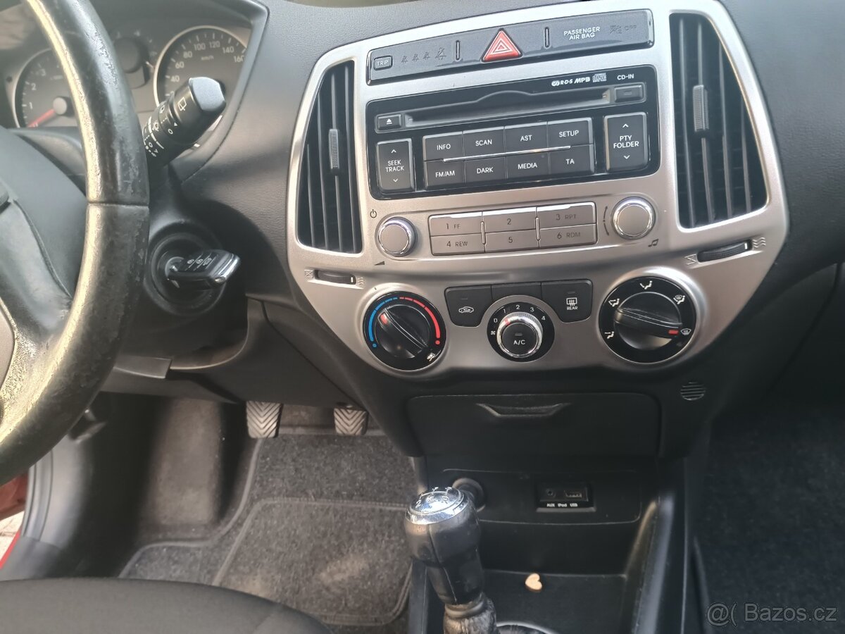 Hyundai i20, 1.2, rok 2014 - 8