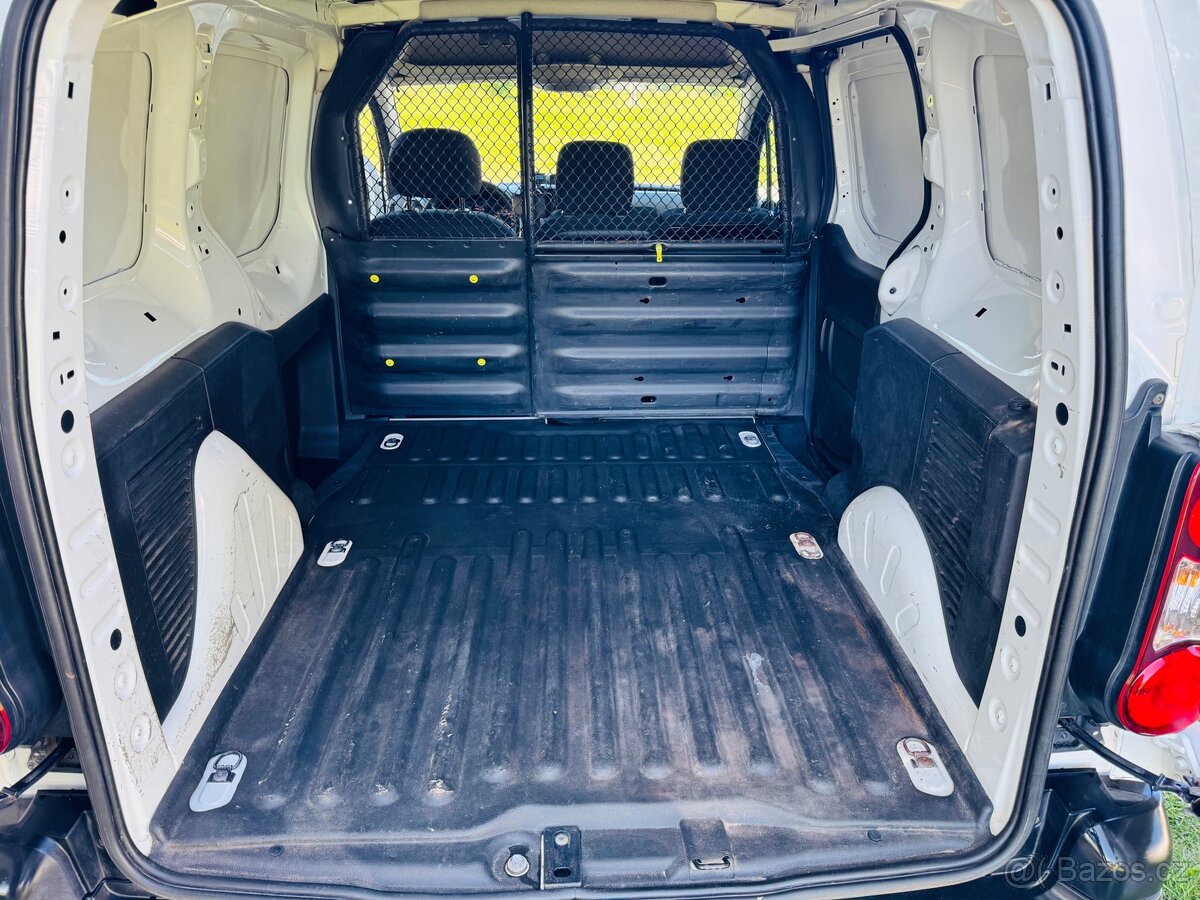 Peugeot partner 1.6HDI 73kw 2018 1.majitel top stav - 8