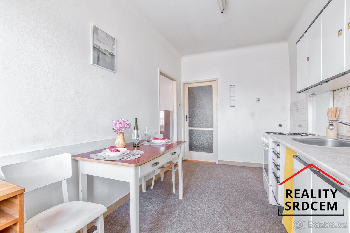 Prodej družs. bytu 2+1, 64 m2 ul. Porubská, Ostrava - Poruba - 8