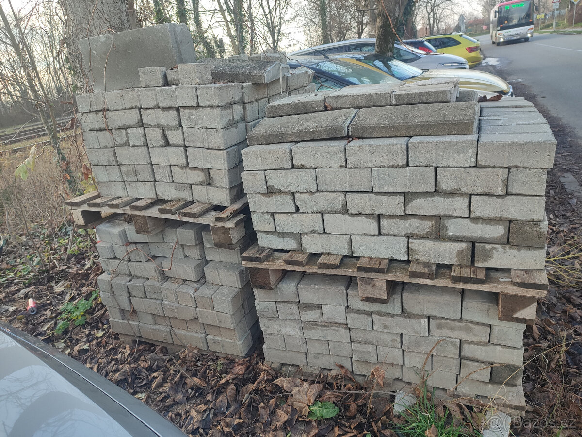 Dlažební betonové kostky / zámková dlažba přírodní 20x10x8cm - 8