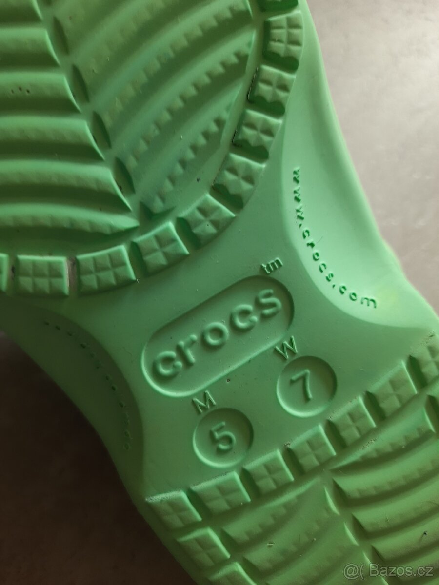 Nazouváky Crocs Baya Clog vel. 5 světle zelené - 8