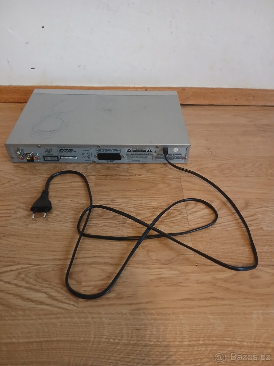DVD PŘEHRAVAČ ZN. THOMSON 220 V. - 8