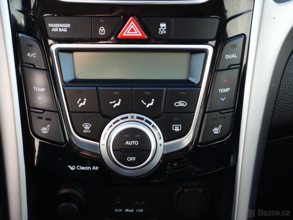 Hyundai I30 1.6 CRDi , 81 kW nafta, 2014 - 8