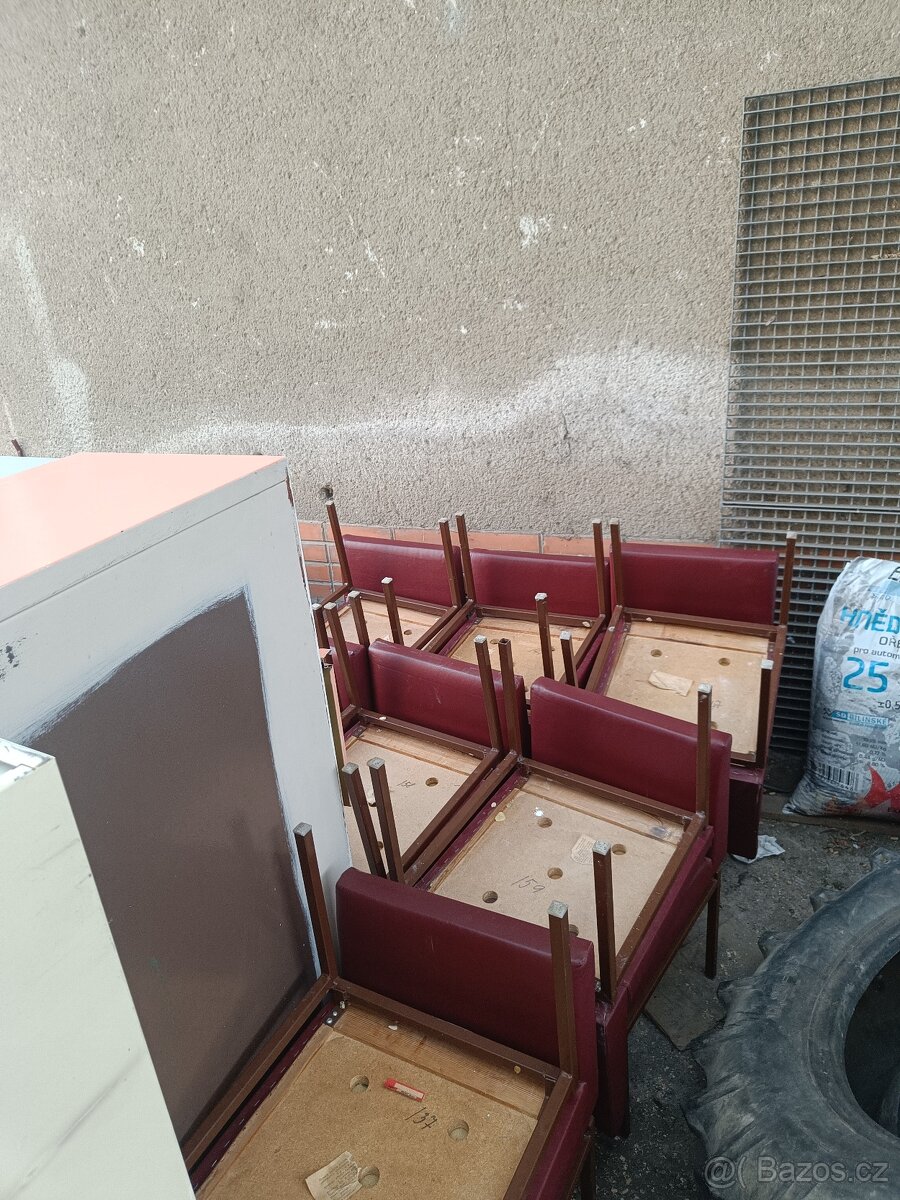 mix nábytku a židlí kartotéka - 8