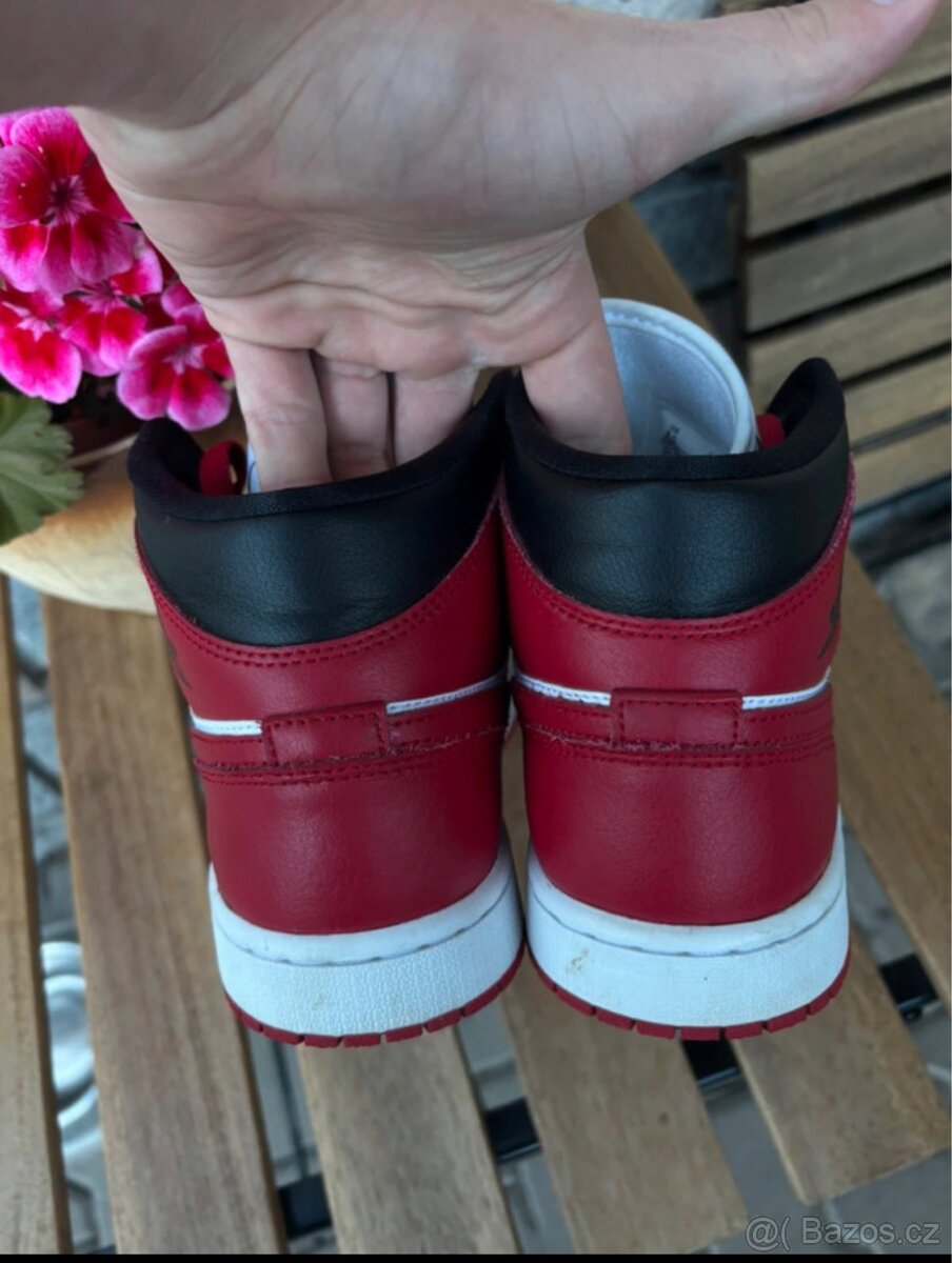 Nike air Jordan 1 mid Gym Red - 8