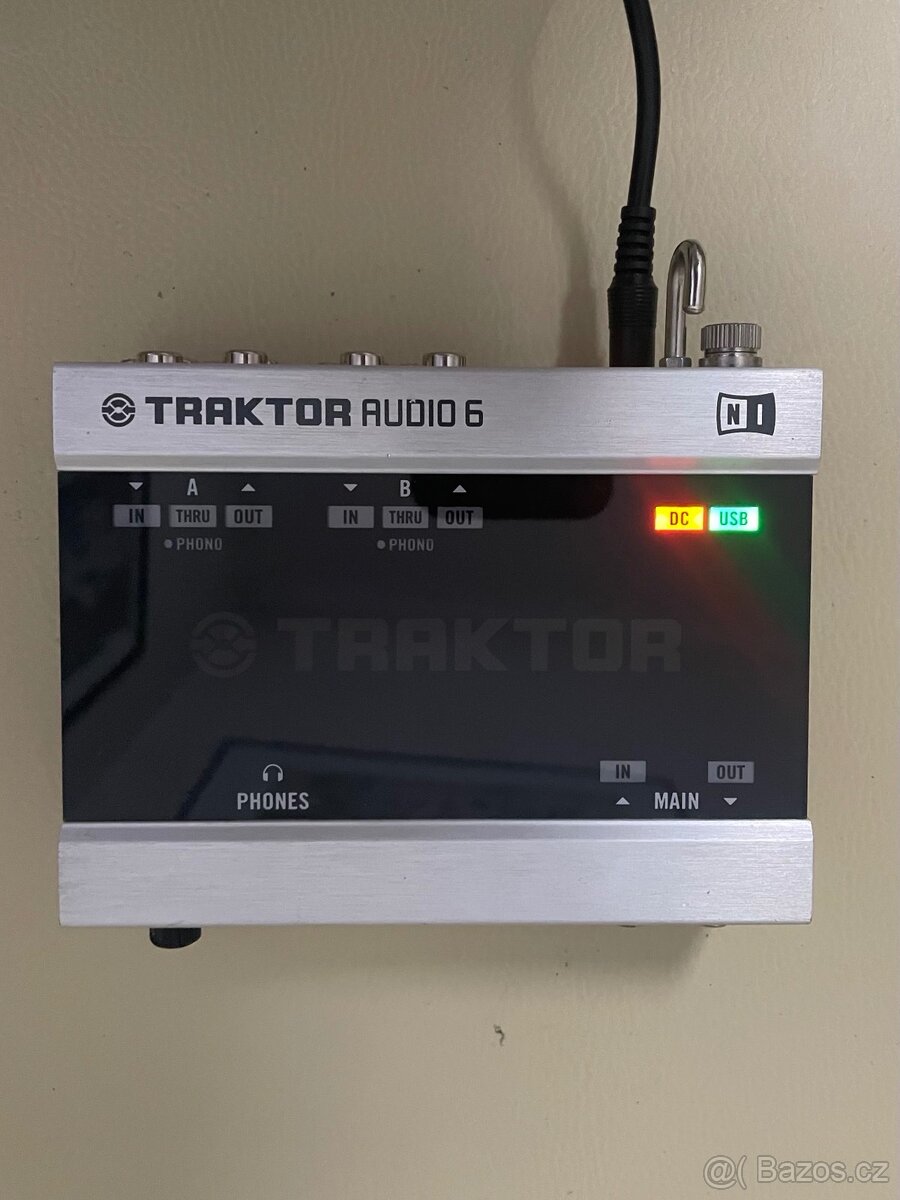 Traktor Audio 6 - 8